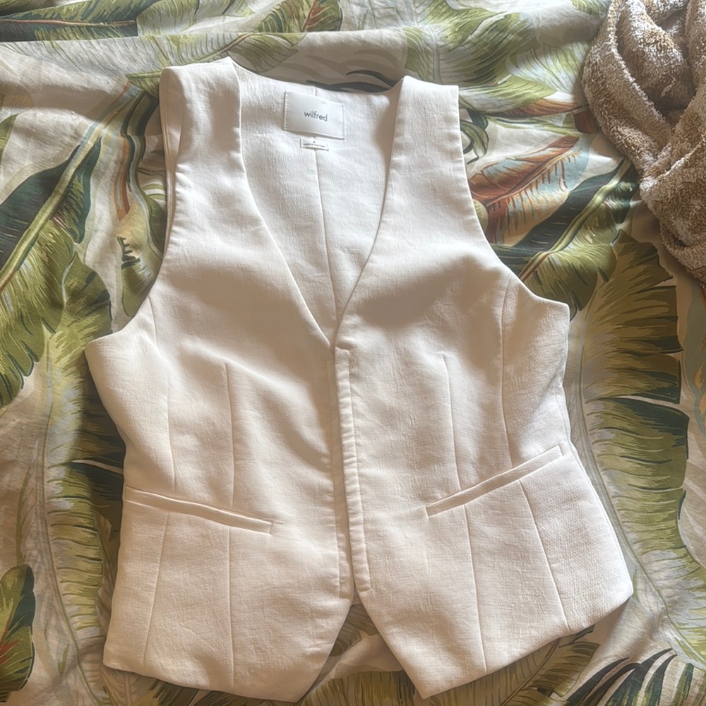 Wilfred Attire Sleeveless Vest